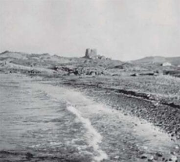 Foto von Arenal und der Burg San Martín Ende der 40er Jahre des XNUMX. Jahrhunderts Fotobuch „Geschichte der Burgen der Provinz Alicante“