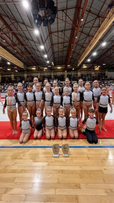 Turnerinnen von CD Montgó Xàbia bei der XXII. Internationalen Kunstturnen-Trophäe von Elche (2)