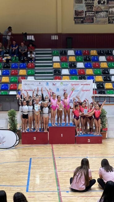 Turnerinnen von CD Montgó Xàbia bei der XXII. Internationalen Kunstturnen-Trophäe von Elche (3)