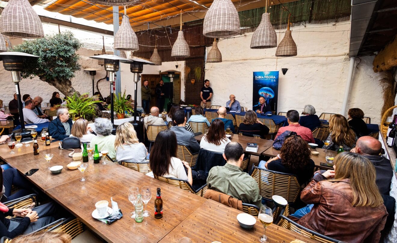 Asistencia de público en un encuentro literario