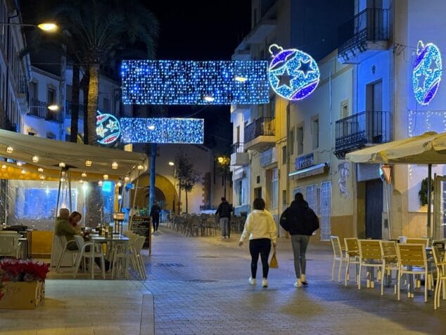Imagen: Iluminación navideña en las calles de Xàbia