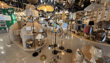 Die ideale Beleuchtung für Ihr Wohnzimmer finden Sie bei Lúzete Benissa. Kommen Sie und finden Sie die Lampe, die zu Ihrem Stil passt