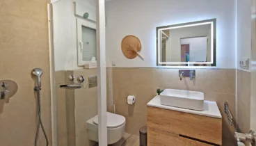 Baños modernos totalmente equipados