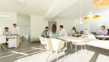 Equipo de profesionales en Atina