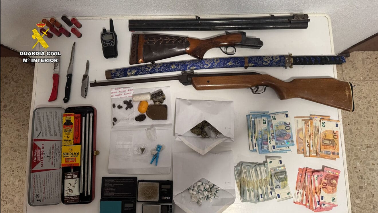 Material incautado en Xàbia