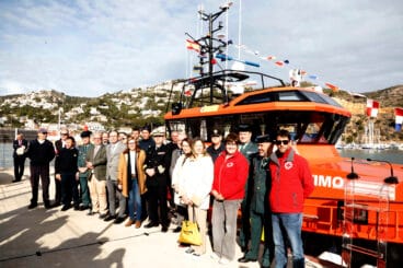 Presentación de la nueva embarcación de Salvamar en Xàbia (14)