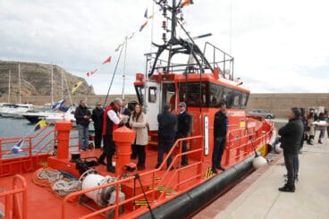 Presentación de la nueva embarcación de Salvamar en Xàbia (4)