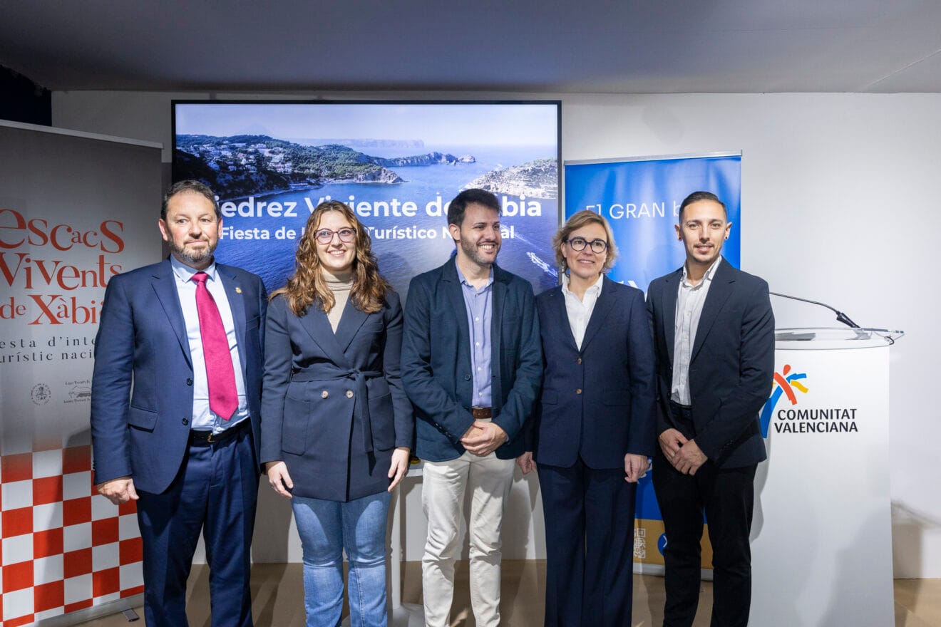 Xàbia presenta en Fitur 2025 su apuesta por el turismo familiar con el Escacs Vivent (1)