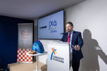 Xàbia presenta en Fitur 2025 su apuesta por el turismo familiar con el Escacs Vivent (8)