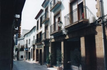 Calle Mayor de Xàbia donde se ubicaba la oficina de telegrafos en los años 60