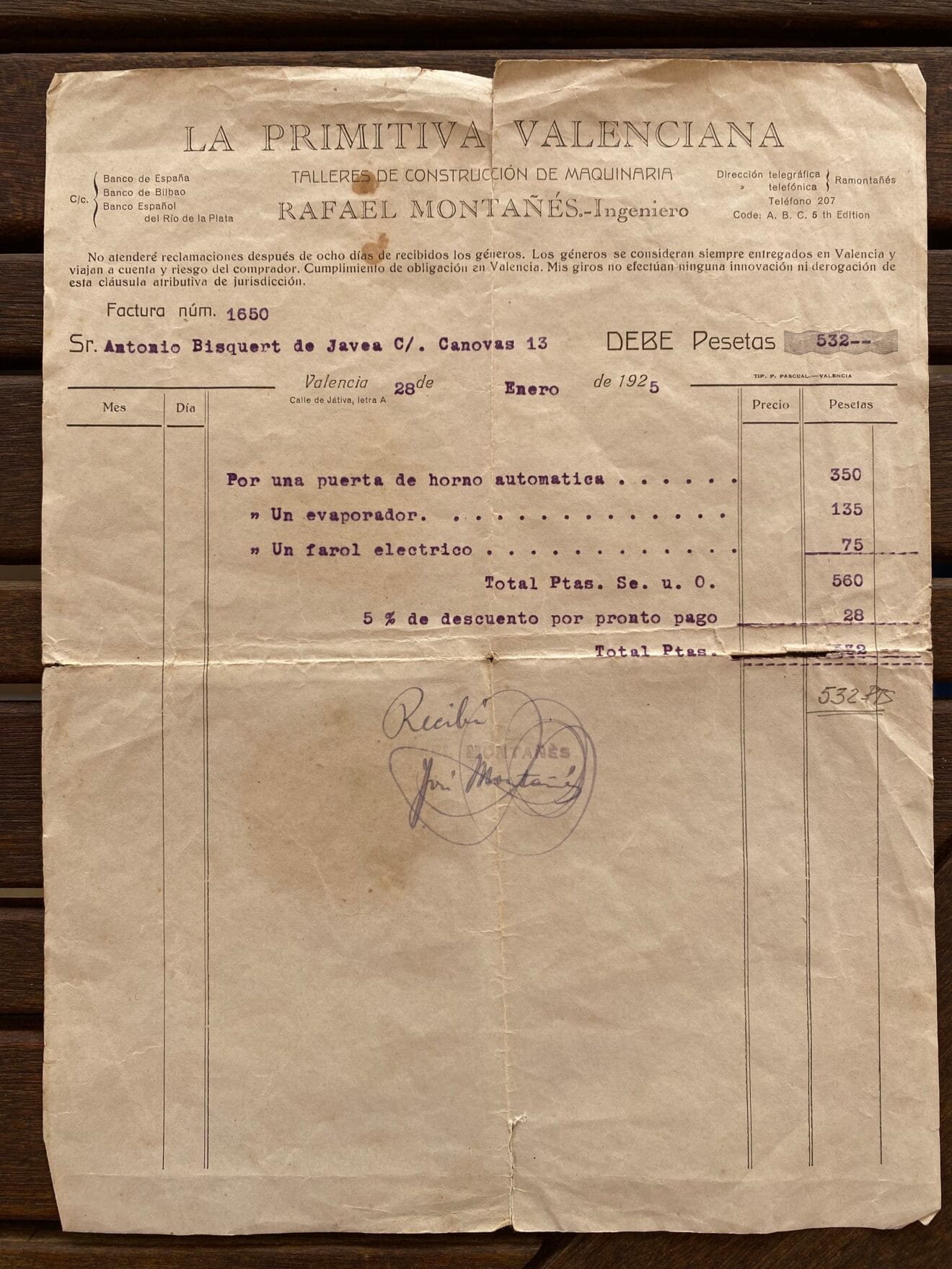 Factura de 1925 de varios elementos de la primera panadería mecanizada de Jávea. Foto Antonio Bisquert
