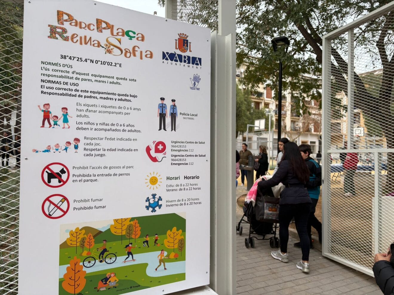Fiesta de inauguración del Parque Reina Sofía de Thiviers en Xàbia (19)