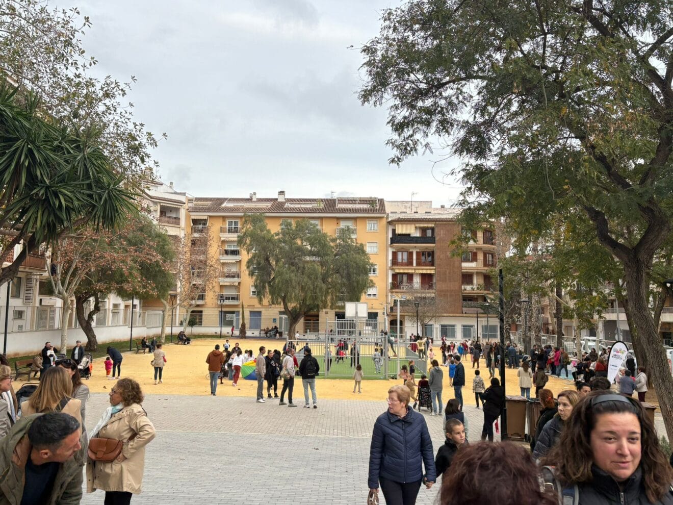 Fiesta de inauguración del Parque Reina Sofía de Thiviers en Xàbia (8)