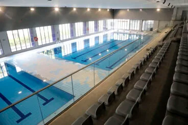 Piscina muncipal de Xàbia. Extremos centrales sin canaletas