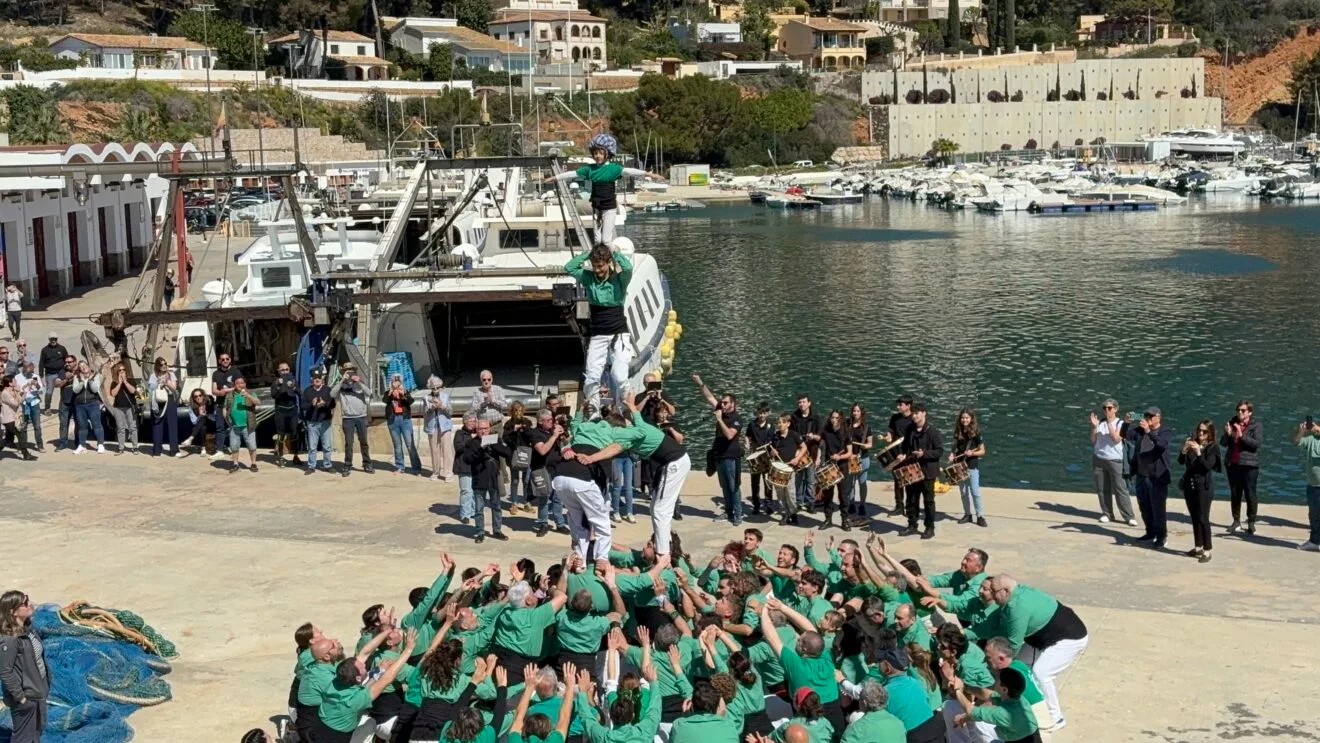 Torre de cuatro alturas 'Portitxol' de la Muixeranga de la Marina Alta