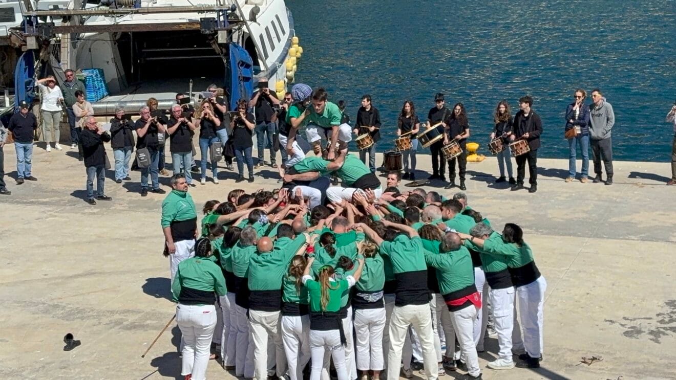 Acto de la Muixeranga en el Puerto de XàbiaActo de la Muixeranga en el Puerto de Xàbia
