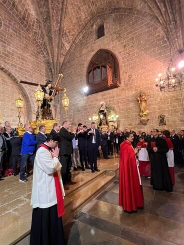 Jesús Nazareno a su llegada a la Iglesia San Bartolomé | Foto Cofradía del Nazareno