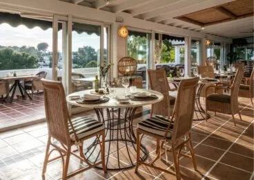 Salón del Restaurante Madre en Xàbia