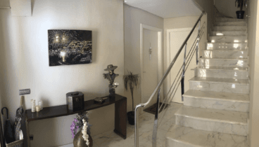 Una casa de varias plantas para vivir