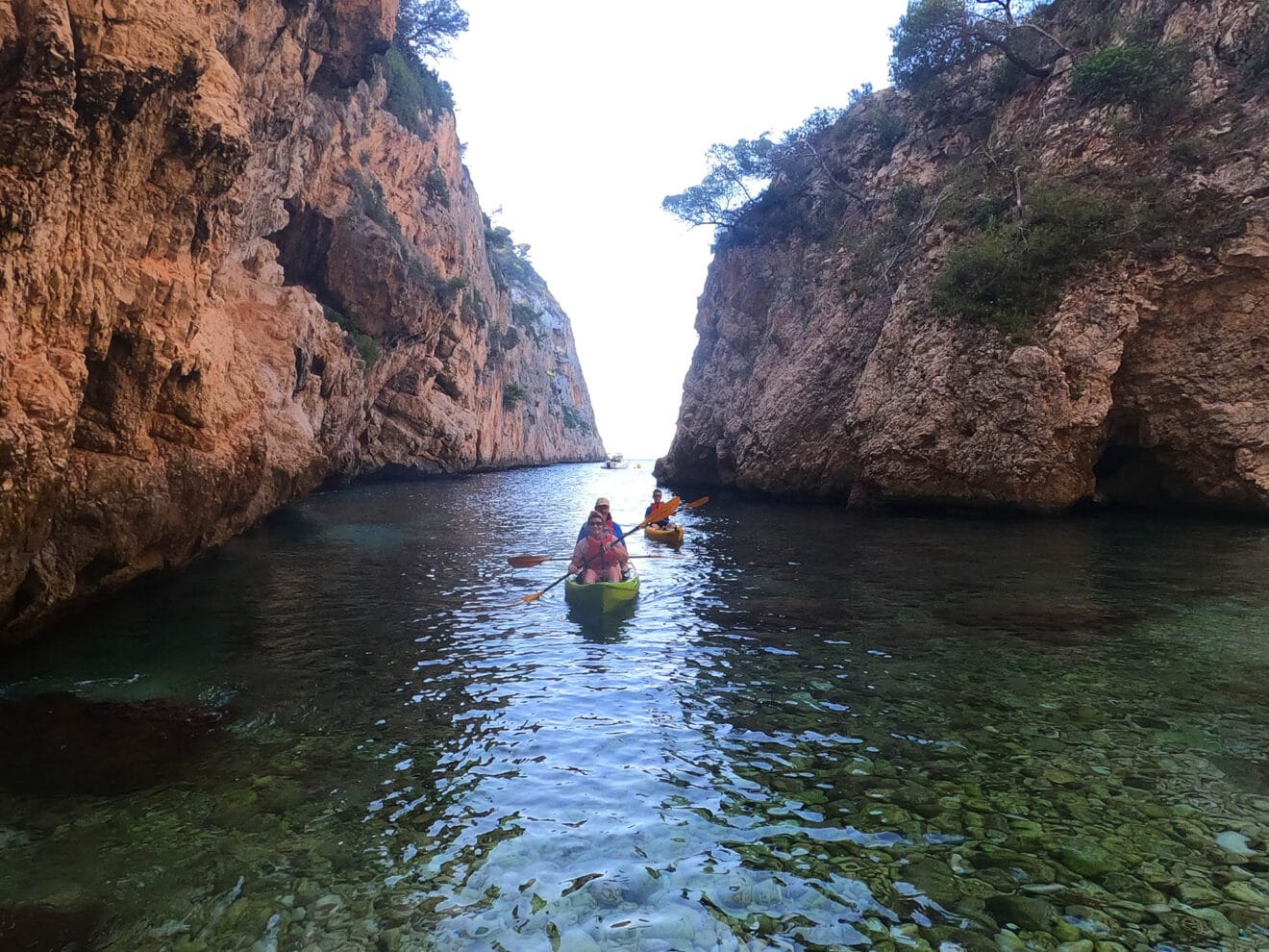 Visita en kayak desde la cala Granadella de Xàbia hasta la Cala En Caló