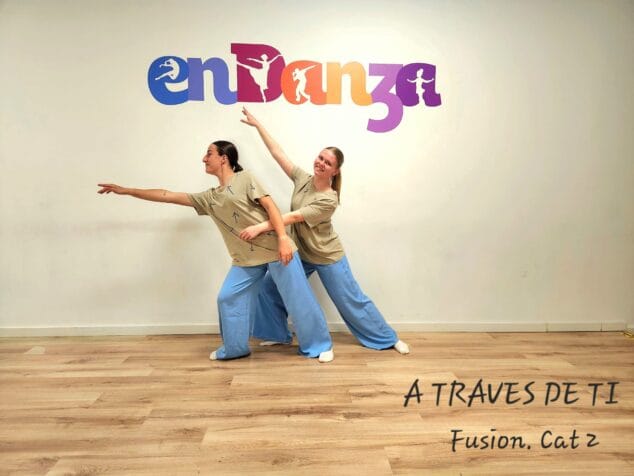 Imagen: Bailarinas de Endanza. Grupo A través de ti