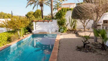 Espacio de piscina perfecto para disfrutar en verano