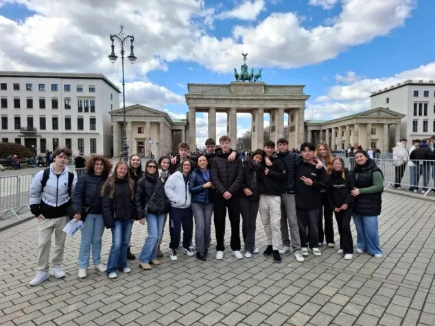 Imagen: Estudiantes de alemán de los dos IES de Xàbia en Berlín