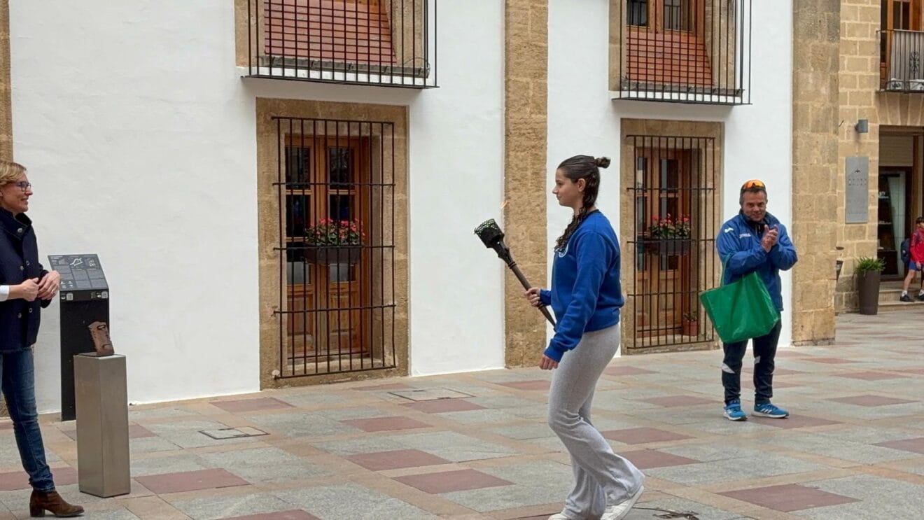 La antorcha de los Minijocs Marina Alta 2025 llega a Xàbia (15)
