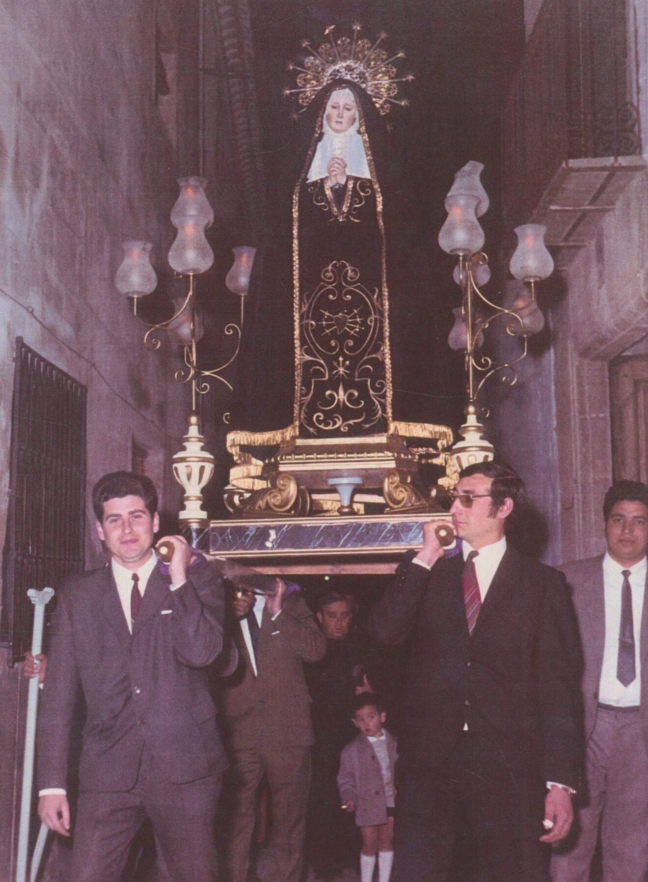 La Virgen de la Soledad de la Familia Devesa-Sapena. Años 70. Archivo Familia Devesa-Fullana