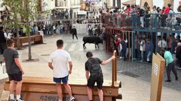 Primera sesión de Bous al carrer en las fiestas del Nazareno 2025 (22)