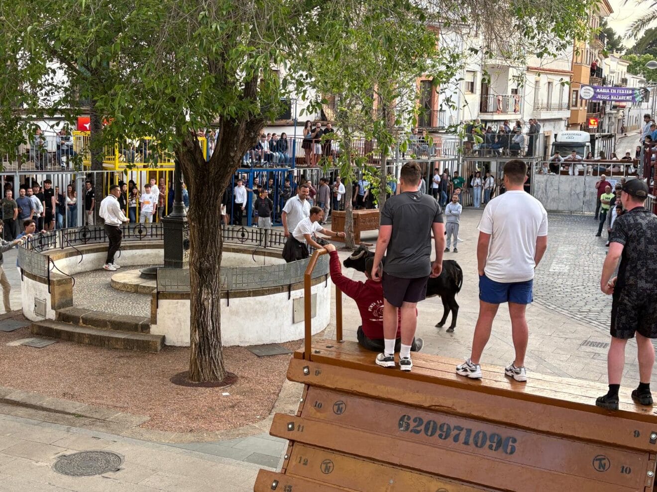 Primera sesión de Bous al carrer en las fiestas del Nazareno 2025 (30)