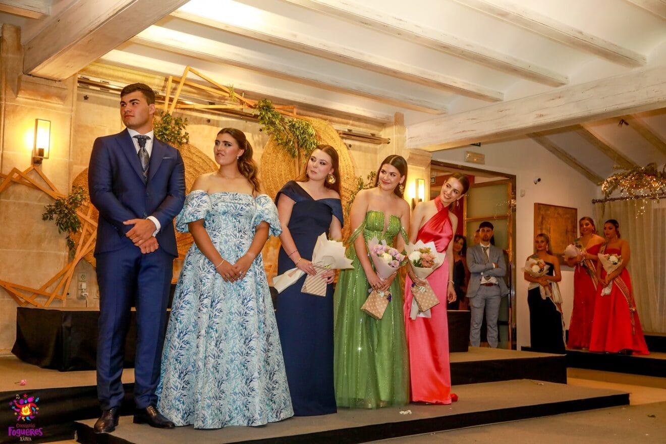 Cargos de la quintà 2025 ' La Desmadrà' de Fogueres Xàbia