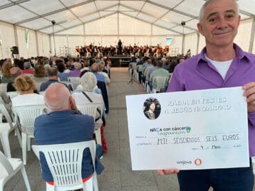 Cheque donativo a Aspanion
