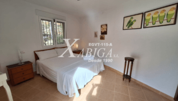 Dormitorio luminoso y amplio