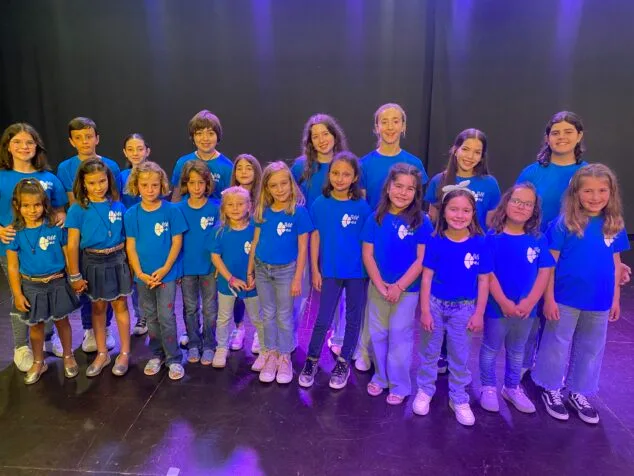 Imagen: Niños y niñas del Coro Petit Ars de Xàbia