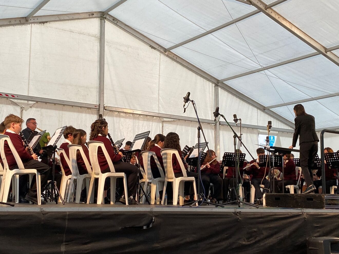 La banda Jove de Xàbia durante el concierto