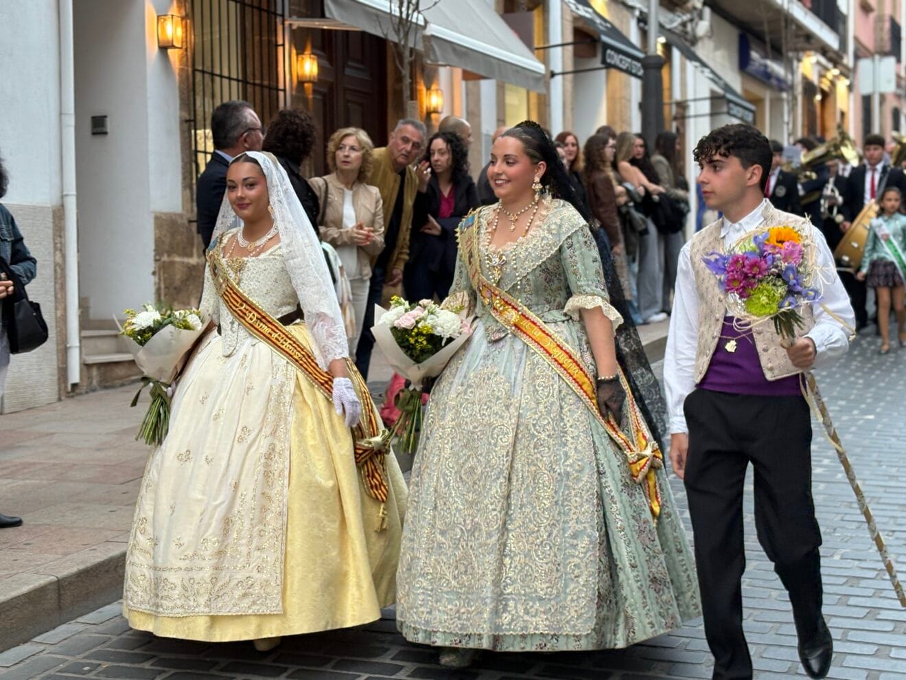 Ofrenda de flores a Jesús Nazareno Xàbia 2025 (14)