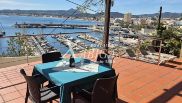 Terraza con vistas al Puerto de Jávea