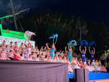 Baile en el acto de proclamación infantil