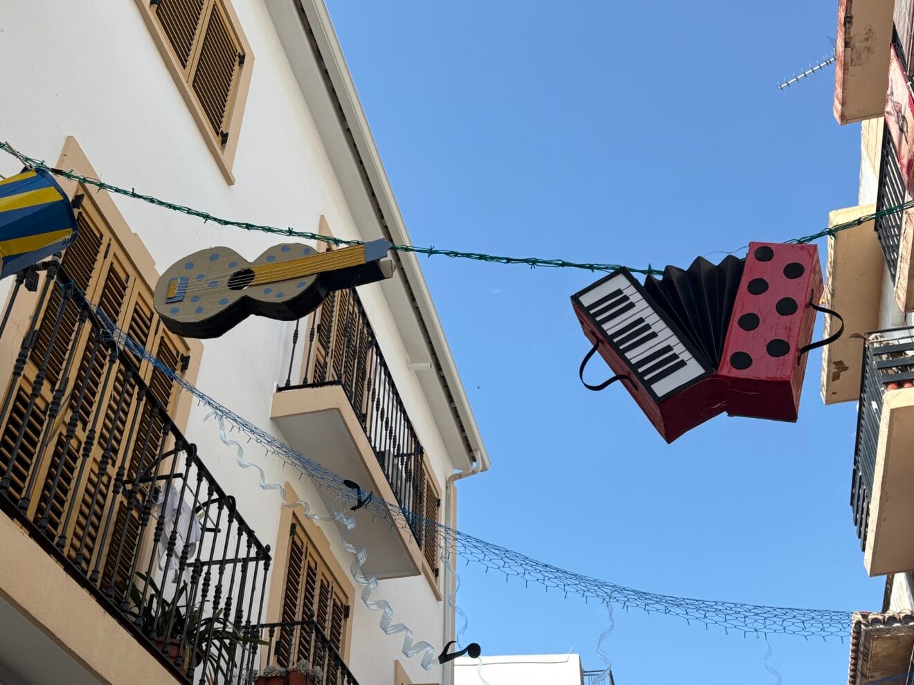 Calles engalanadas en Xàbia  (8)