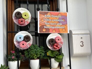 Calles engalanadas Fogueres Xàbia 2025 (10)