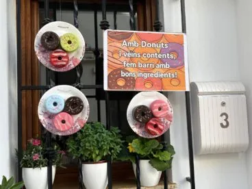 Calles engalanadas Fogueres Xàbia 2025 (10)