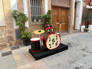 Calles engalanadas Fogueres Xàbia 2025 (2)