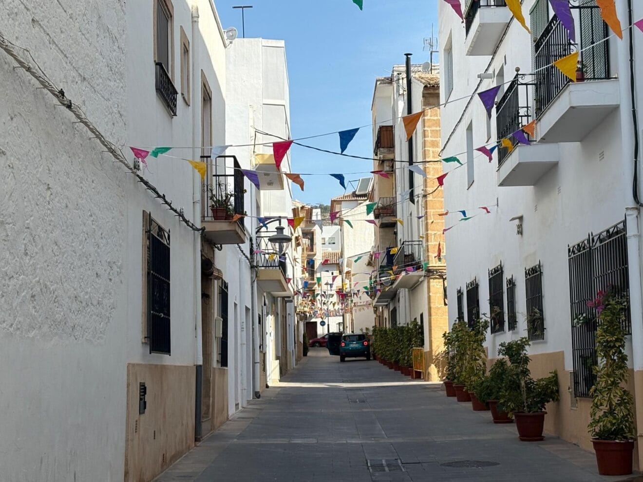 Calles engalanadas Fogueres Xàbia 2025 (3)
