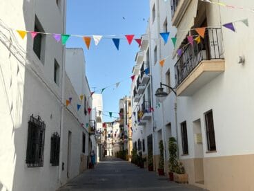 Calles engalanadas Fogueres Xàbia 2025 (7)
