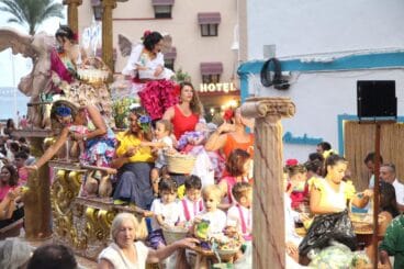 Casa de Andalucía en las carrozas de las fiestas de Loreto de Xàbia