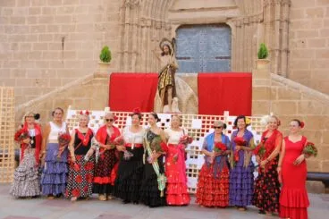Casa de Andalucía Xàbia en la ofrenda de flores de Fogueres 2025
