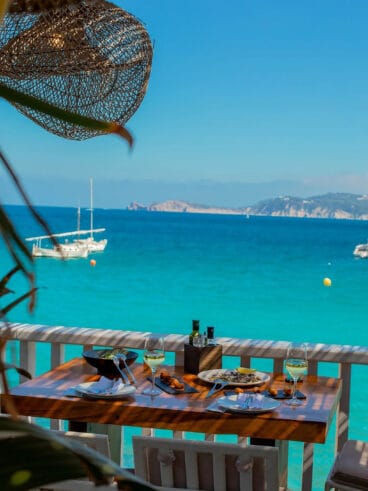 Comida en Cala Bandida