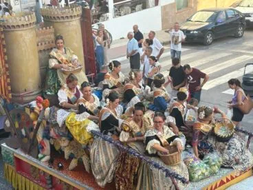Desfile de Carrozas Fogueres Xàbia 2025 (21)