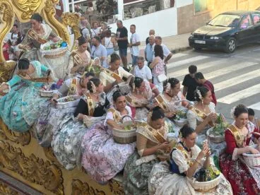 Desfile de Carrozas Fogueres Xàbia 2025 (37)